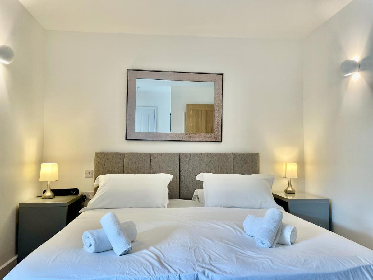 Strawberry Line, Flat 2 Apartment Wells Luaran gambar